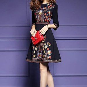 Embroidered Folk Art Dress sz L Black Knit